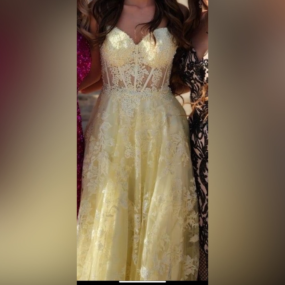 Camilla prom dress